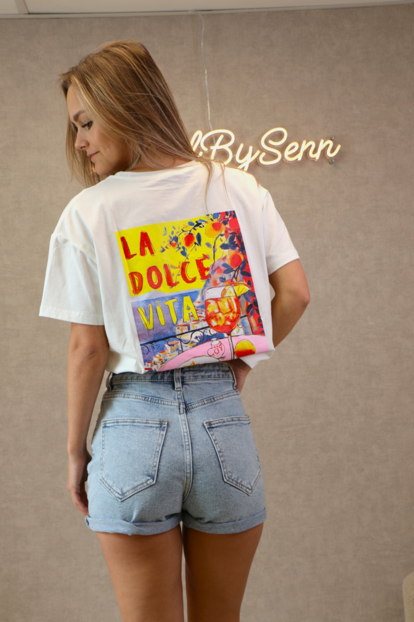 BELLA TEE