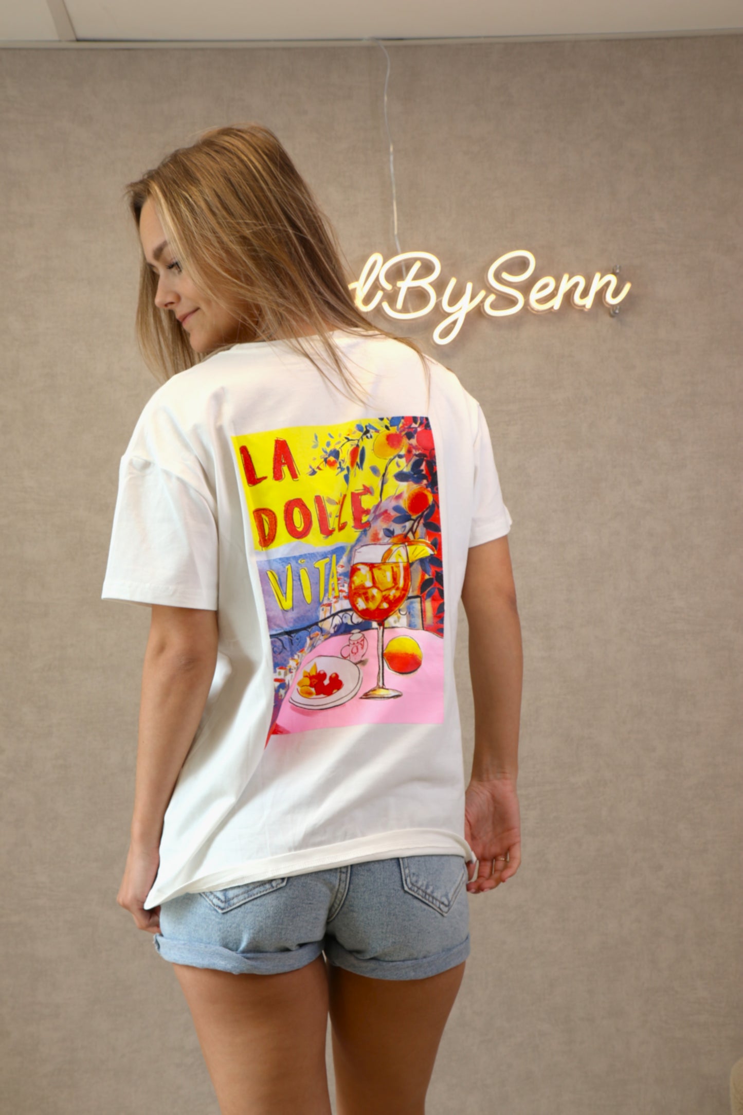 BELLA TEE