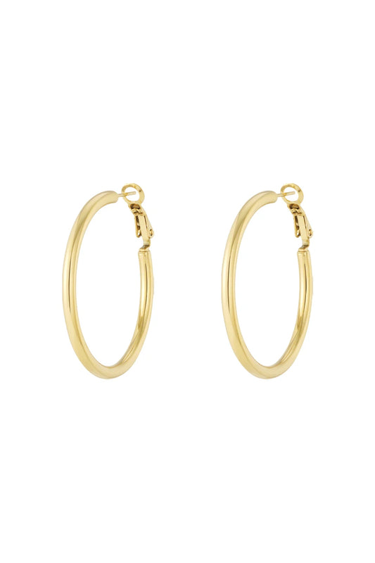 BASIC HOOP EARRINGS