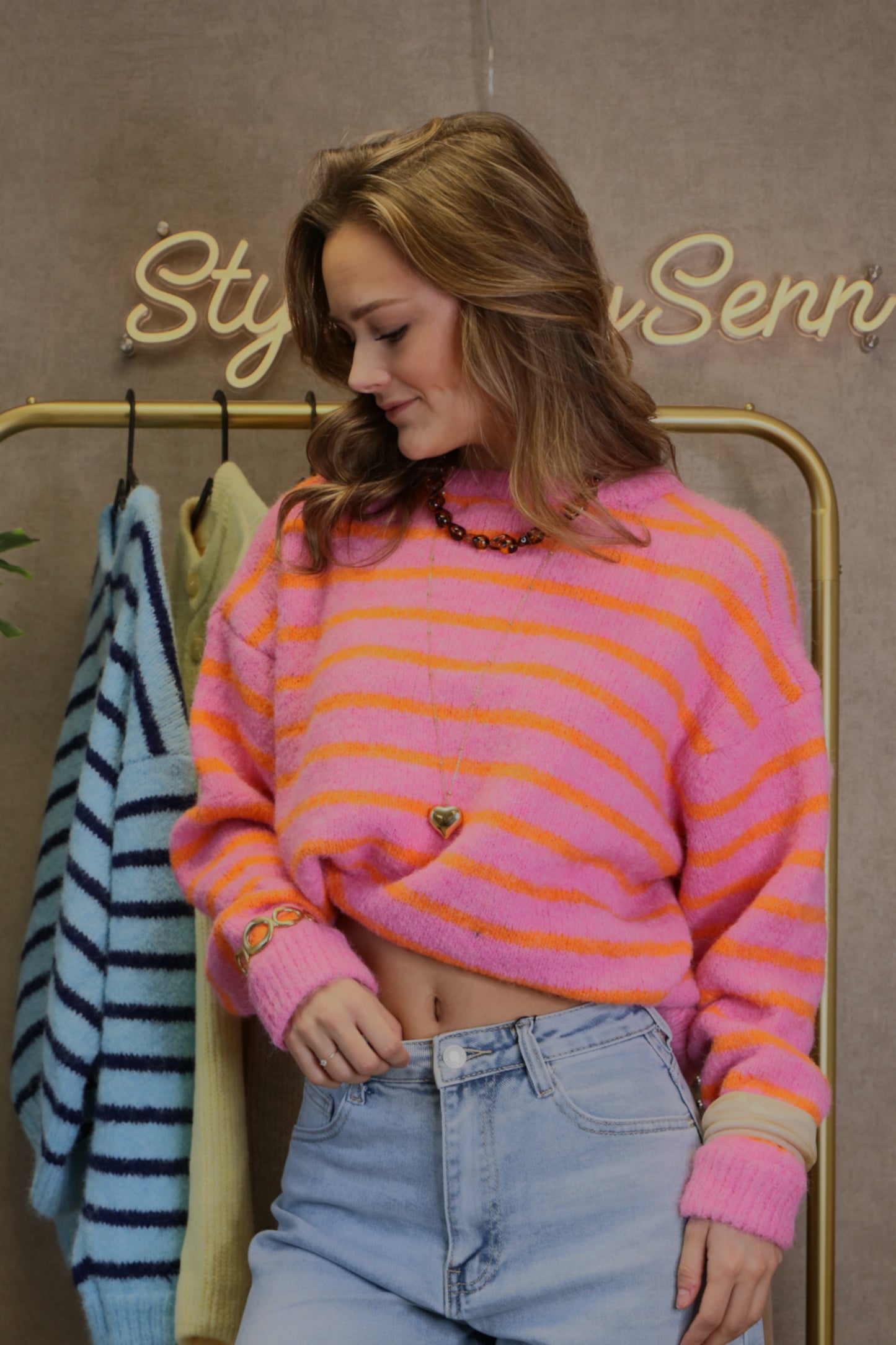 SOOF SWEATER VEST  - PINK/ORANGE